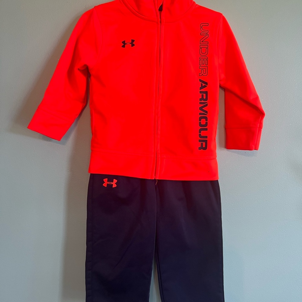 UNDER ARMOUR Sweatsuit with zippered jacket and silky pants. Size 18mons.